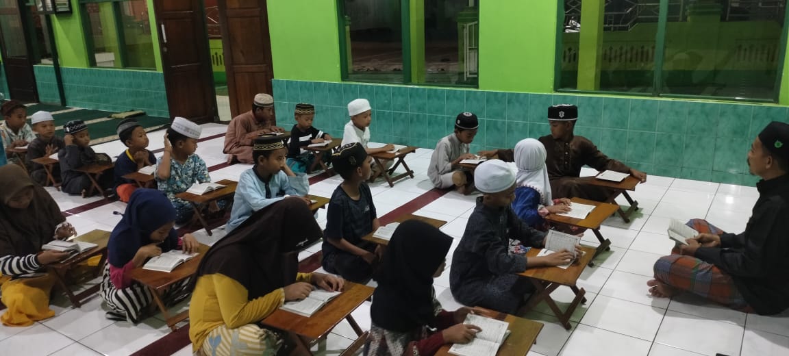 gambar AT-TAQWA.