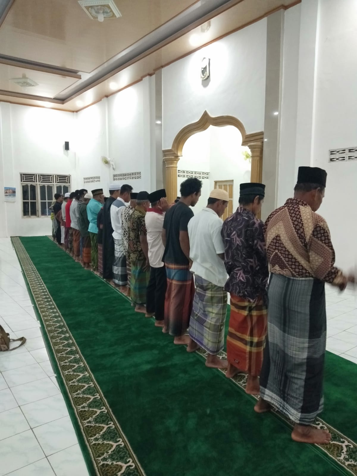 gambar LUHUR.