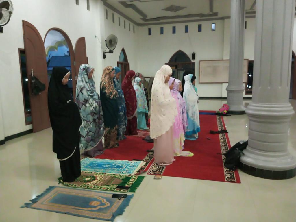 gambar Masjid Jami Darul Mukminin.