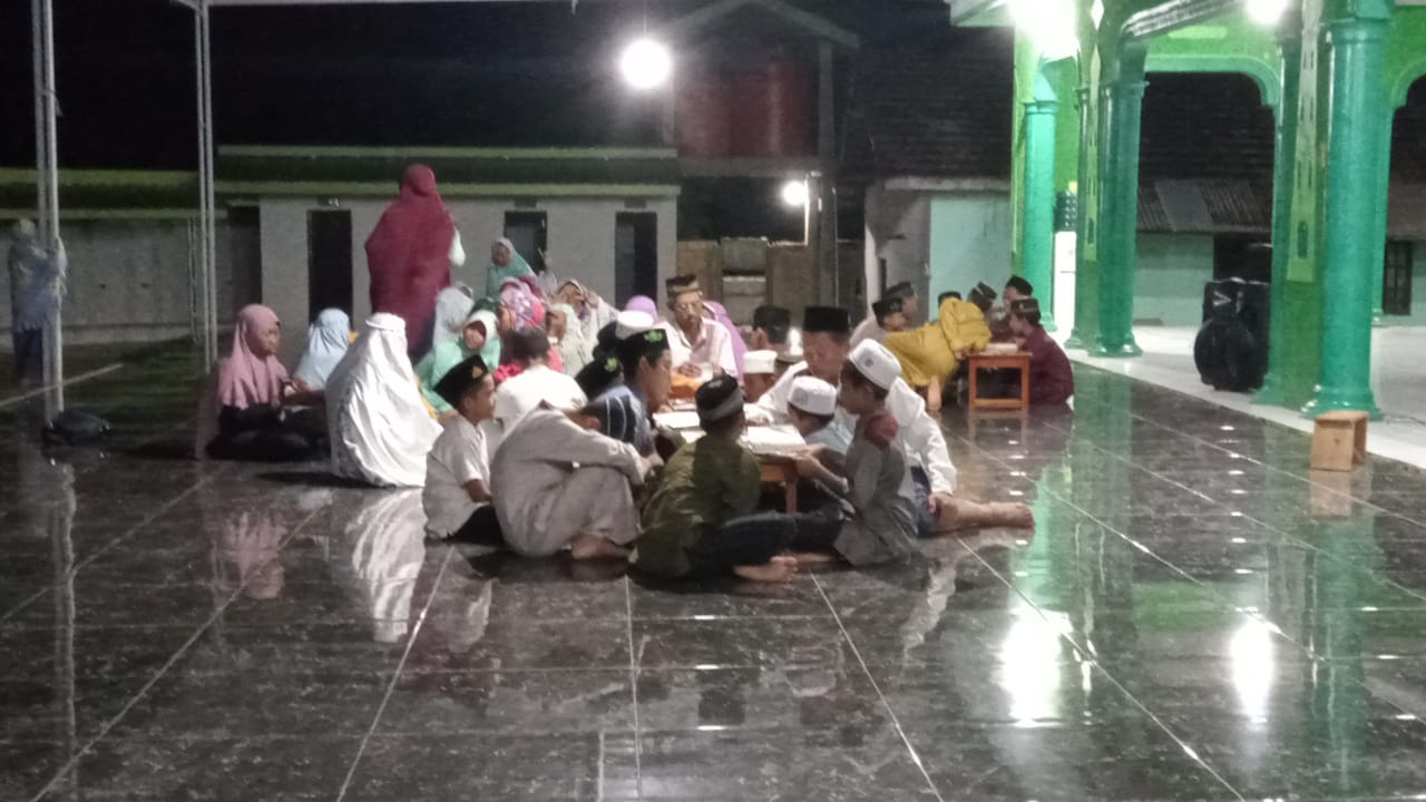 gambar MASJID AL HUDA.